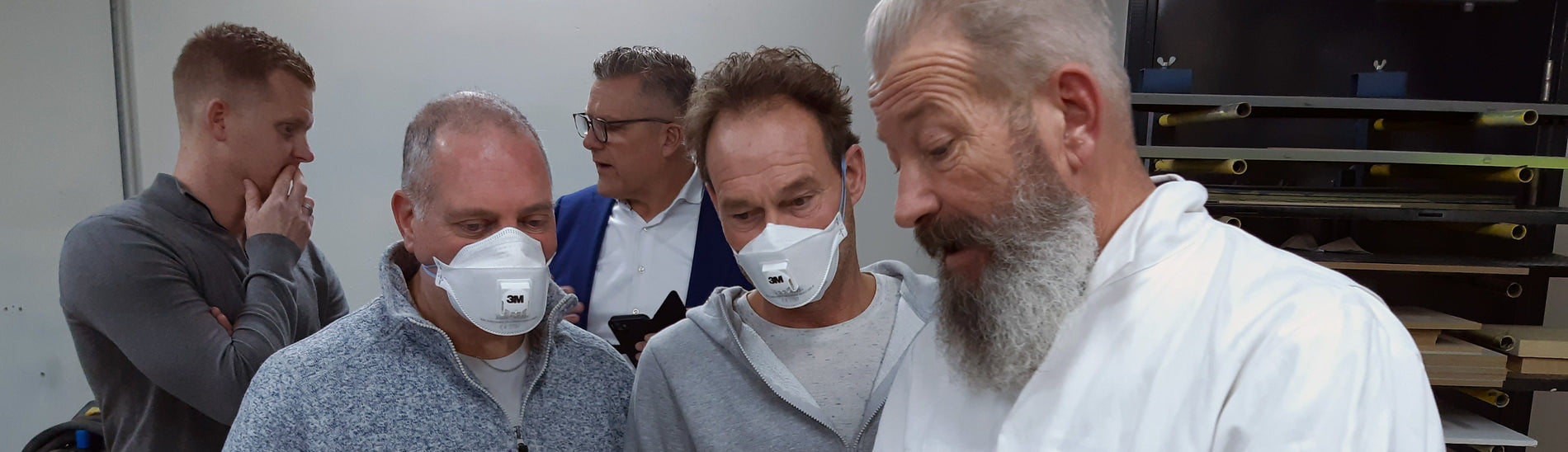 Joël Nap overtuigt twijfelende schilders: "Iedereen kan het, niet alleen ik"